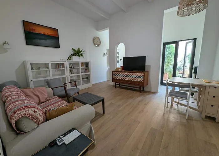 Cosy In Three Cities *